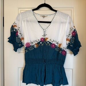 Gimmicks Floral Embroidered V-Neck Blouse - White and Teal Size S